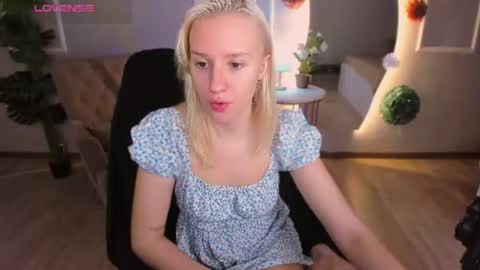Angelica online show from July 2, 2:01 pm