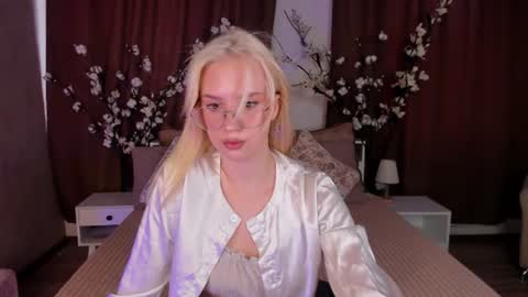 Angelica online show from June 15, 5:40 am
