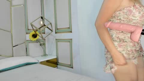 Angel  online show from February 20, 6:24 pm