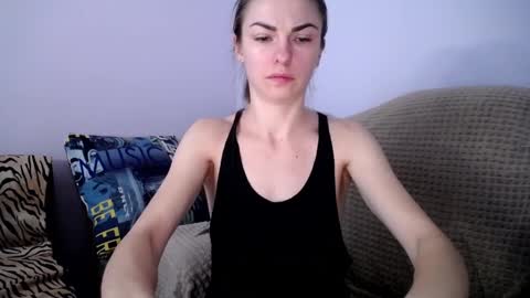Snapshot of angel_zoe77 chatting on January 27, 8:18 am Zoe online show from January 27, 8:18 am