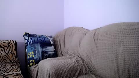 Snapshot of angel_zoe77 chatting on March 12, 9:12 am Zoe online show from March 12, 9:12 am