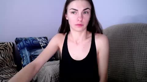 Snapshot of angel_zoe77 chatting on January 6, 8:24 am Zoe online show from January 6, 8:24 am