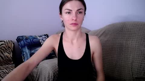 Snapshot of angel_zoe77 chatting on December 28, 12:03 pm Zoe online show from December 28, 12:03 pm