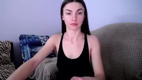 Snapshot of angel_zoe77 chatting on February 7, 8:44 am Zoe online show from February 7, 8:44 am