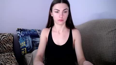 Snapshot of angel_zoe77 chatting on January 23, 8:25 am Zoe online show from January 23, 8:25 am
