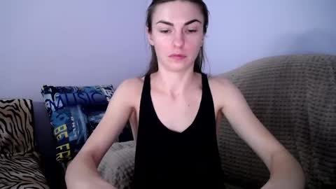 Snapshot of angel_zoe77 chatting on January 11, 12:18 pm Zoe online show from January 11, 12:18 pm