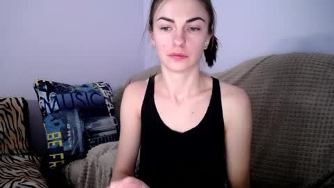 Snapshot of angel_zoe77 chatting on January 2, 1:40 pm Zoe online show from January 2, 1:40 pm