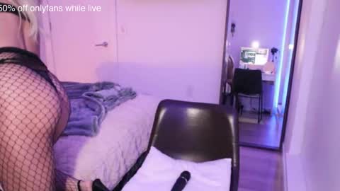 angelcookie online show from February 15, 4:15 am