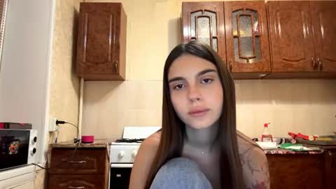 Bella online show from July 27, 5:43 pm