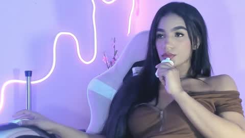 Carolina online show from February 6, 12:43 am