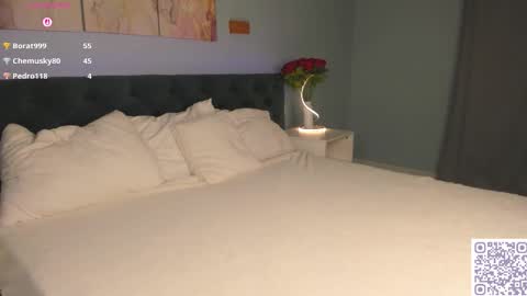 Emma online show from November 24, 2:24 am