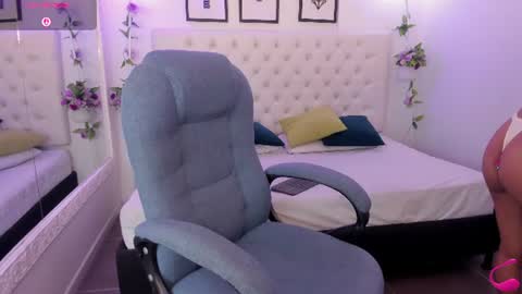 angelica_rolon online show from July 14, 7:18 pm