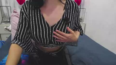 Angelika Rouge online show from July 28, 4:39 pm
