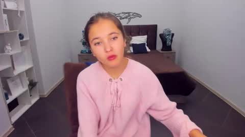 Angelika online show from December 3, 11:10 am