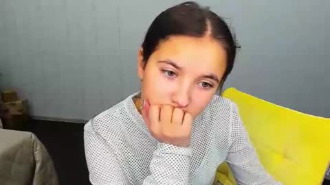 Angelika online show from December 10, 8:51 am