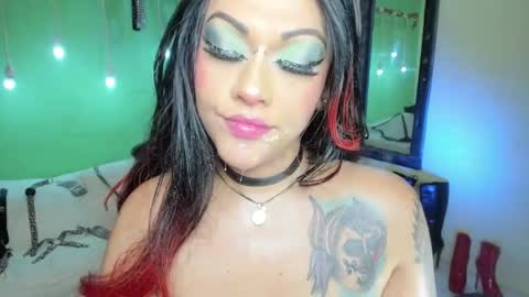 Snapshot of angelina_james_ chatting on September 11, 2:39 pm Angelina online show from September 11, 2:39 pm