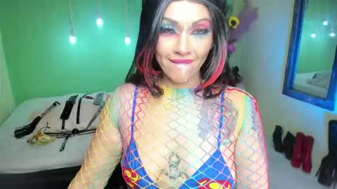Snapshot of angelina_james_ chatting on October 14, 9:28 pm Angelina online show from October 14, 9:28 pm