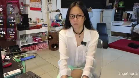 Angel online show from March 5, 11:50 am