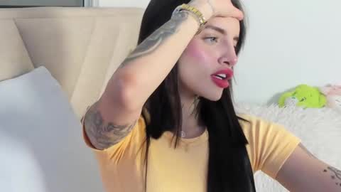 Angeline Smith  online show from December 22, 11:30 pm