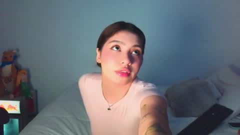 Angelinhaa  online show from January 13, 4:07 am