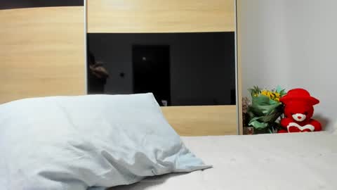 KrystyYo online show from November 19, 6:02 am