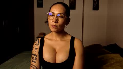  ANGELA ISABELLA  online show from January 16, 12:17 am