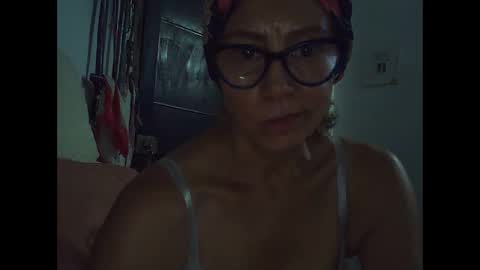 Snapshot of angelycute476334 chatting on January 15, 3:00 am angelycute476334 online show from January 15, 3:00 am