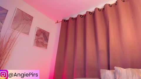 AngiePirs online show from March 29, 11:59 pm