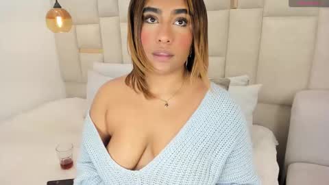  ANGUEL JONES  online show from March 26, 5:42 am