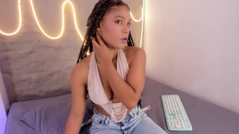 angy_avila online show from January 13, 7:40 pm