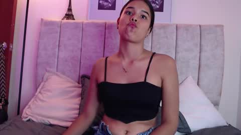     online show from November 11, 7:22 pm