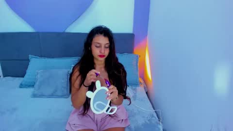 anni online show from October 20, 3:31 am