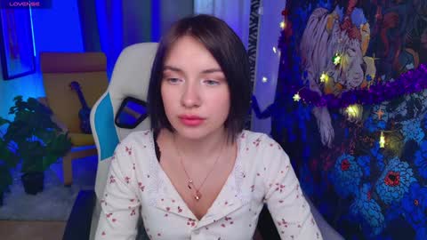 Anika  online show from December 18, 9:18 pm