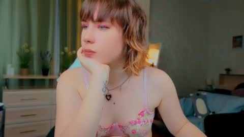 Maya online show from July 12, 2:07 pm