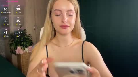 Anita online show from June 16, 1:06 am