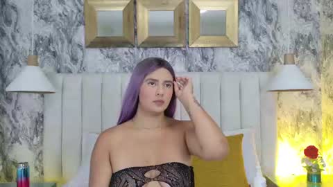 Dania Lpez online show from July 2, 11:49 am