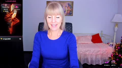 Snapshot of anita_tayson chatting on December 20, 7:01 am Anita online show from December 20, 7:01 am