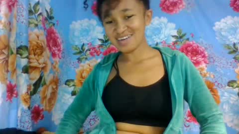anitaazzh online show from June 12, 3:03 am