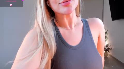 Ann online show from December 19, 12:59 am