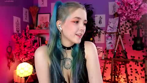 Violett online show from February 26, 4:38 pm