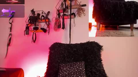 Anna online show from March 6, 10:54 am