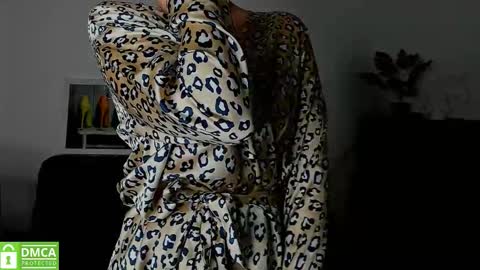 Anna online show from December 3, 6:38 am