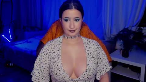 Snapshot of annalluring chatting on October 19, 6:21 pm annalluring online show from October 19, 6:21 pm