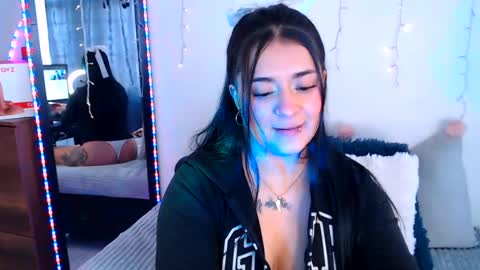 Anne  online show from July 28, 6:08 pm