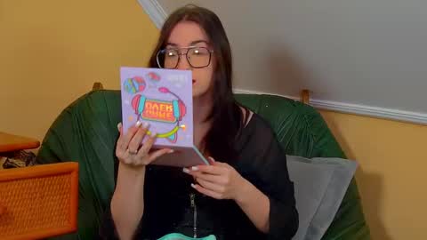 Anne online show from October 28, 7:03 am