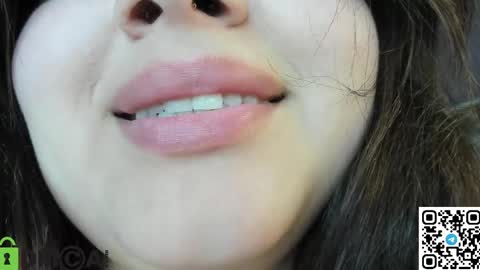 annette_nelsone online show from April 7, 4:58 am