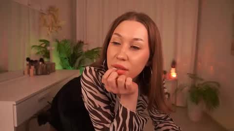  Anna  online show from November 5, 6:07 am