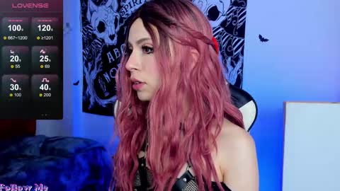 Snapshot of anni_420_ chatting on October 18, 10:40 am Nikoll online show from October 18, 10:40 am