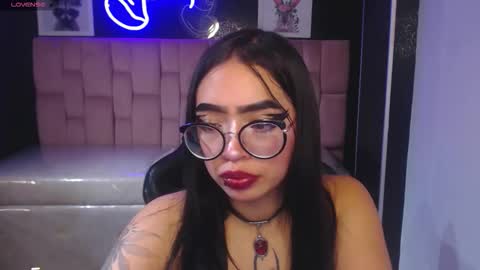Snapshot of anni_acker_b chatting on September 17, 12:36 pm Anni acker b online show from September 17, 12:36 pm