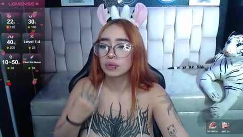 Snapshot of anni_acker_b chatting on February 12, 12:55 pm Anni acker b online show from February 12, 12:55 pm